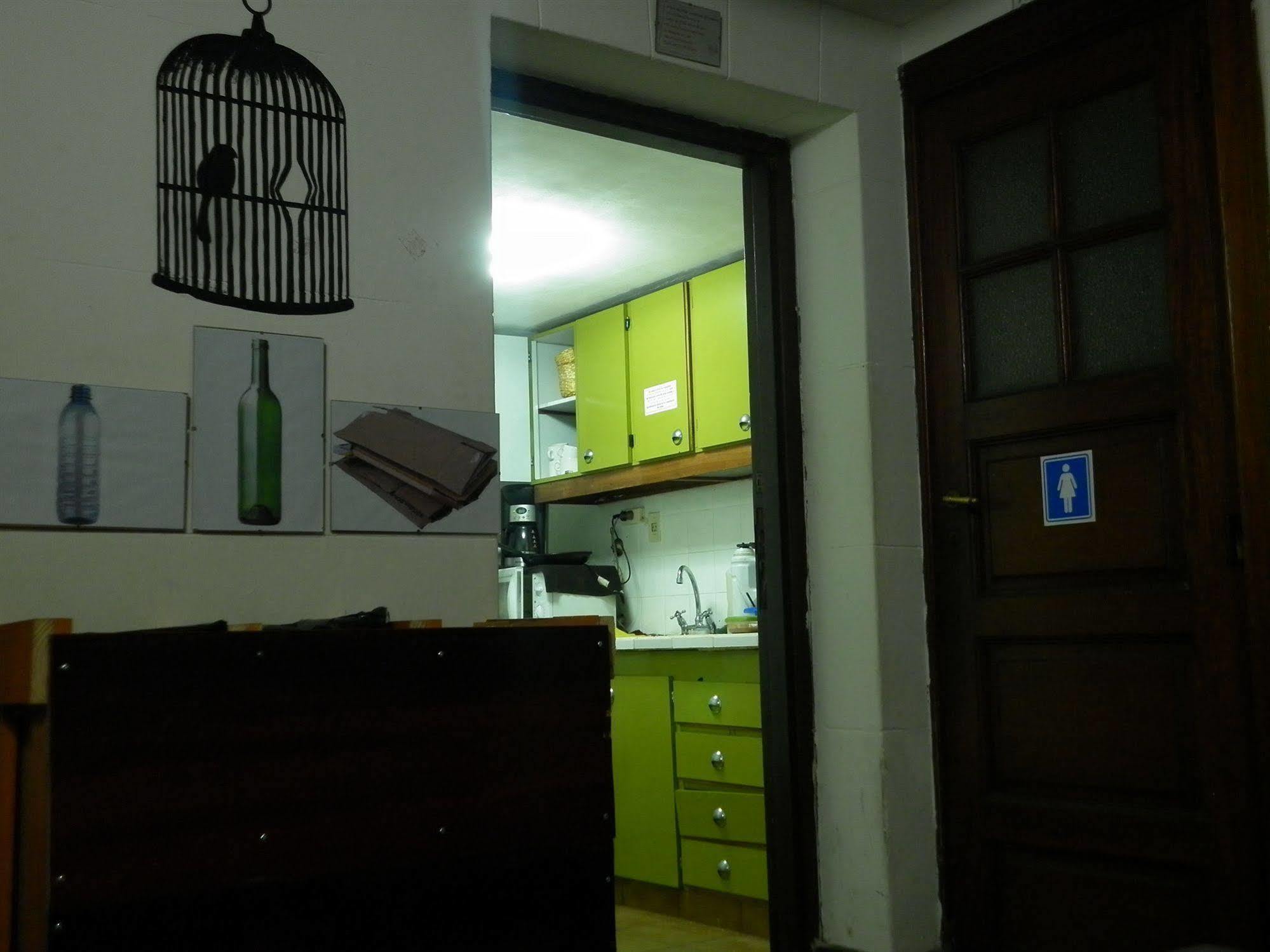 VI Luz Y Entre Hostel Buenos Aires Buitenkant foto