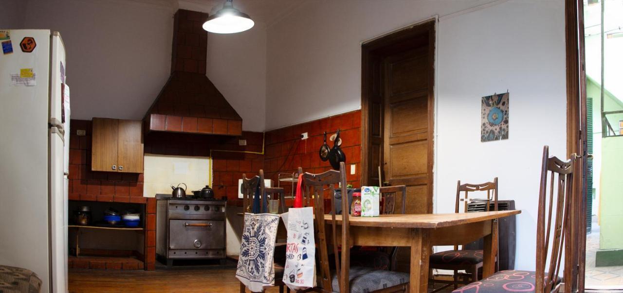 VI Luz Y Entre Hostel Buenos Aires Buitenkant foto