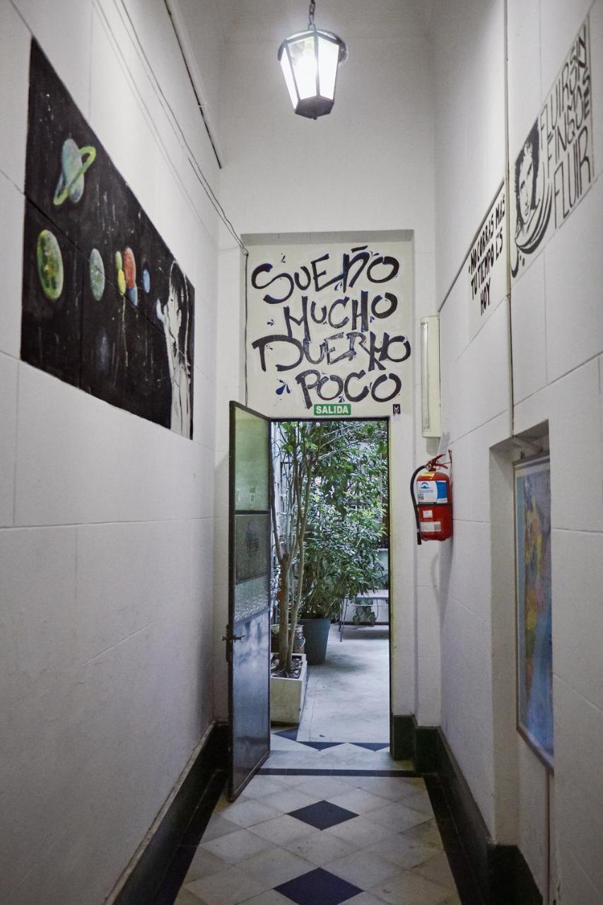 VI Luz Y Entre Hostel Buenos Aires Buitenkant foto